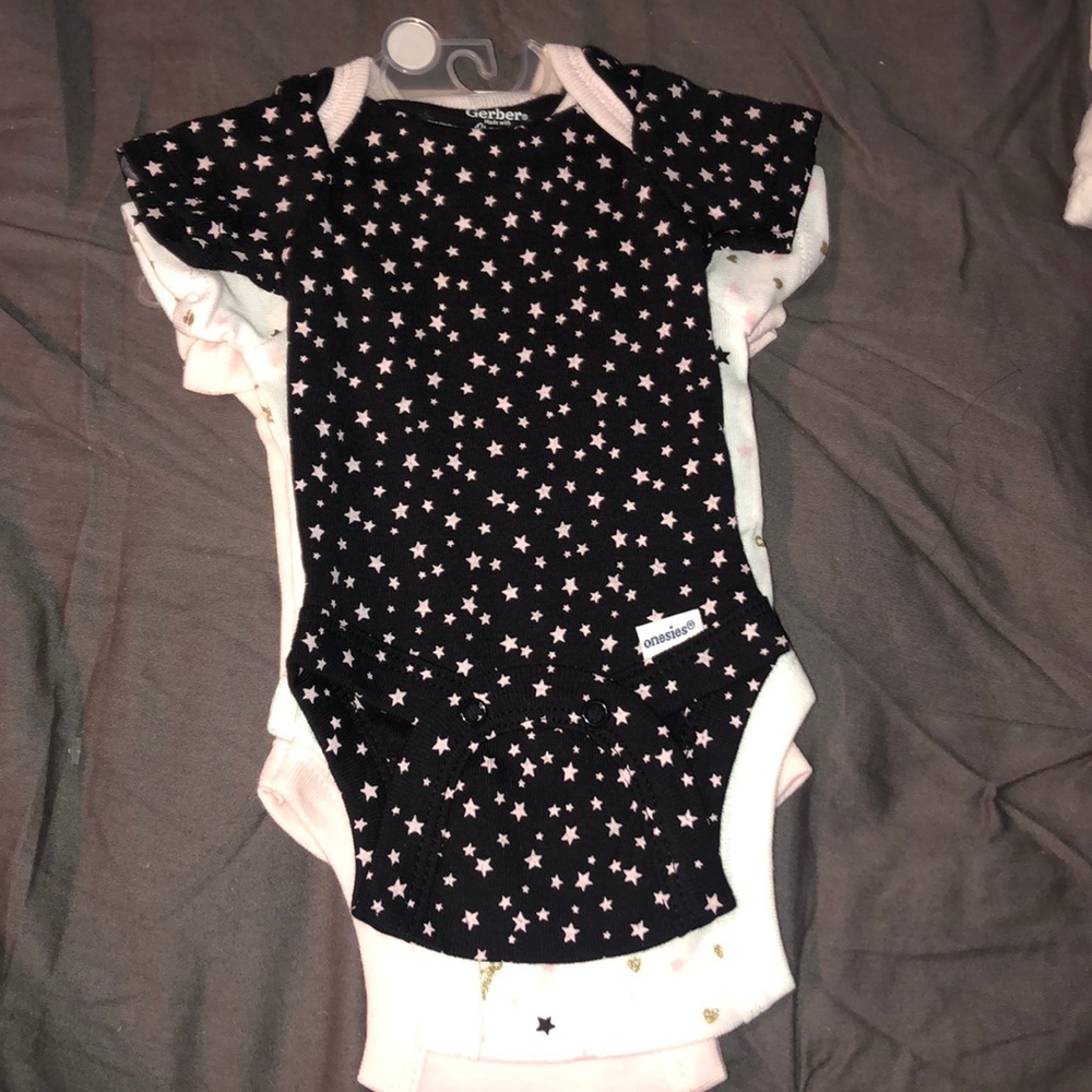 Clothes - Picture 3 of 3